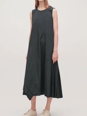 COS Sleeveless Navy Pleated Asymmetric Sleeveless Dress Medium EU 38 NWT New